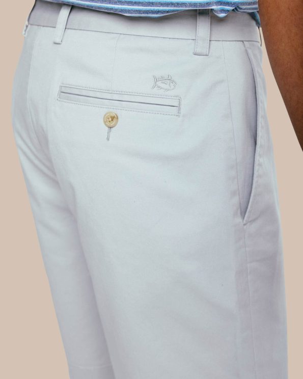 channel-marker-9-short-seagull-grey-detail-7825