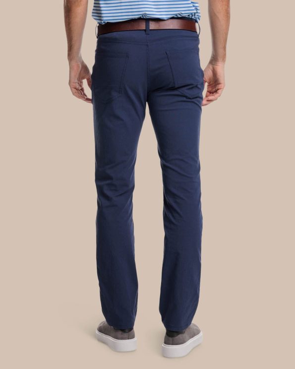 intercoastal-performance-pant-true-navy-back-4115_bfb7c699-5ffc-4cb9-be1d-a24f53270775