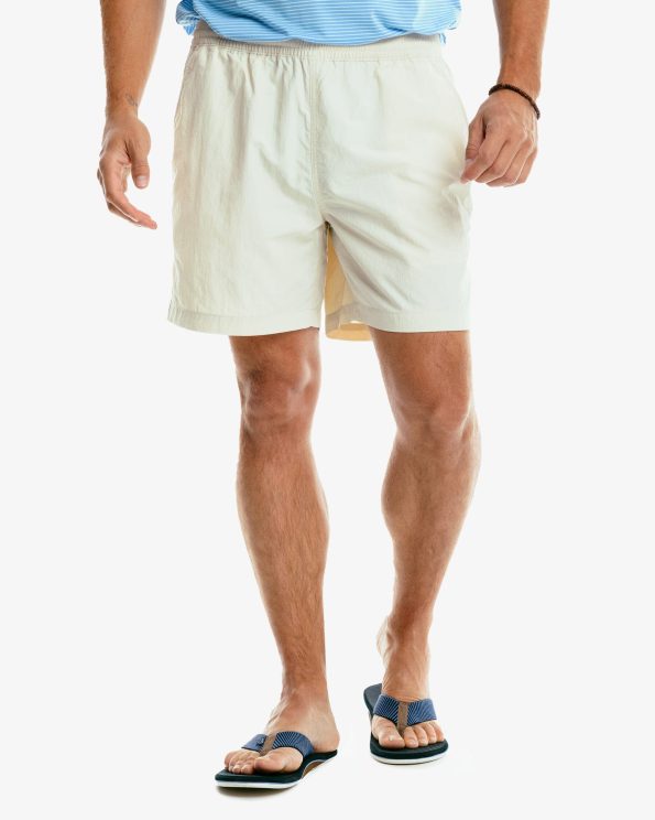 shoreline-6-inch-short-stone-model-front-8607_0eecd320-c8c5-43dd-bc8c-79e0f096eacd