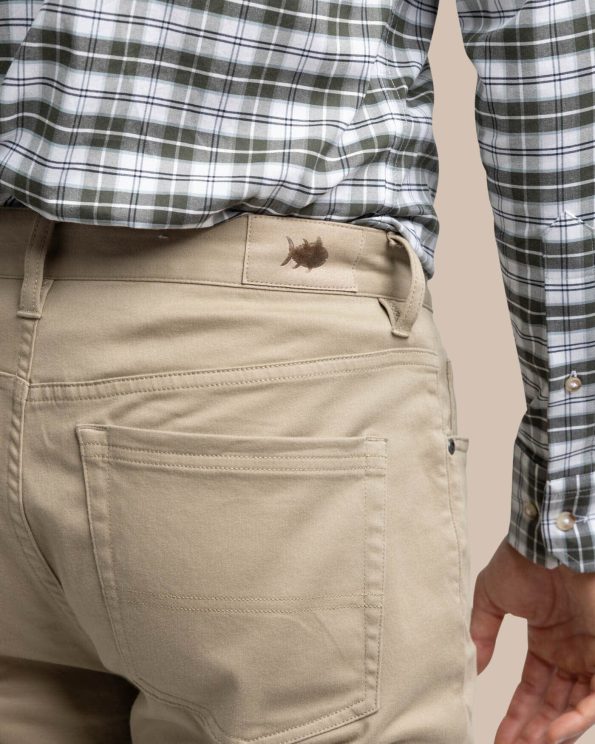 sullivan-five-pocket-pant-sandstone-khaki-sandstone-khaki-detail-10335_915ab361-6bdd-4fd2-abef-a6eec84c3cbf