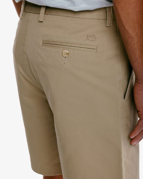 the-new-channel-marker-9-inch-short-sandstone-khaki-pocket-7825_3c6b3ec9-b5cd-4dc8-a69c-b48d8ea6cf40